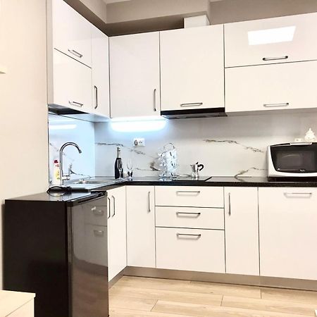 Home Away From Home Apartment Дуррес Екстер'єр фото