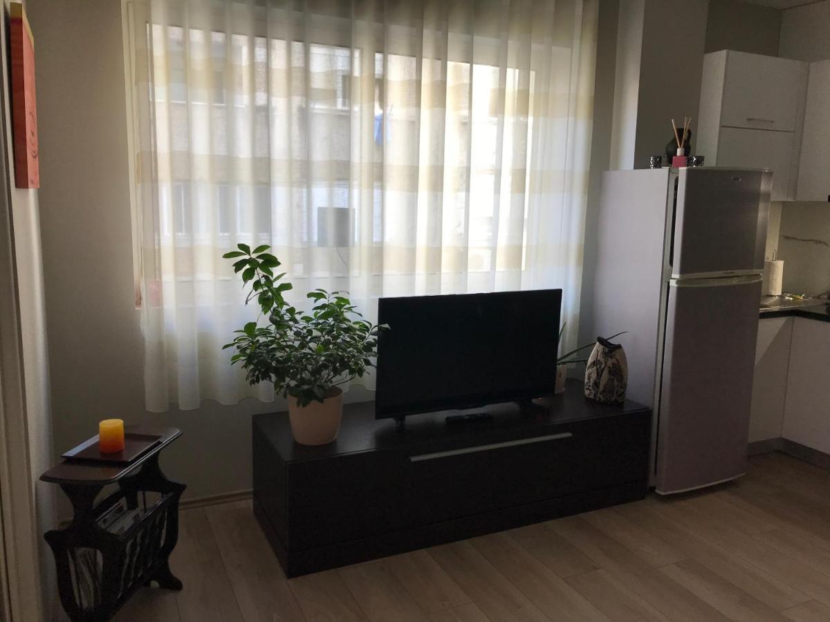 Home Away From Home Apartment Дуррес Екстер'єр фото